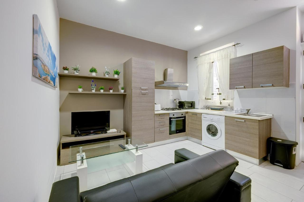 Modern 1Br Maisonette Steps From The Promenade Sliema Exterior photo